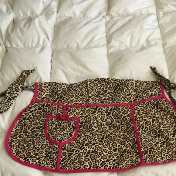 Apron - Picture 3 of 8